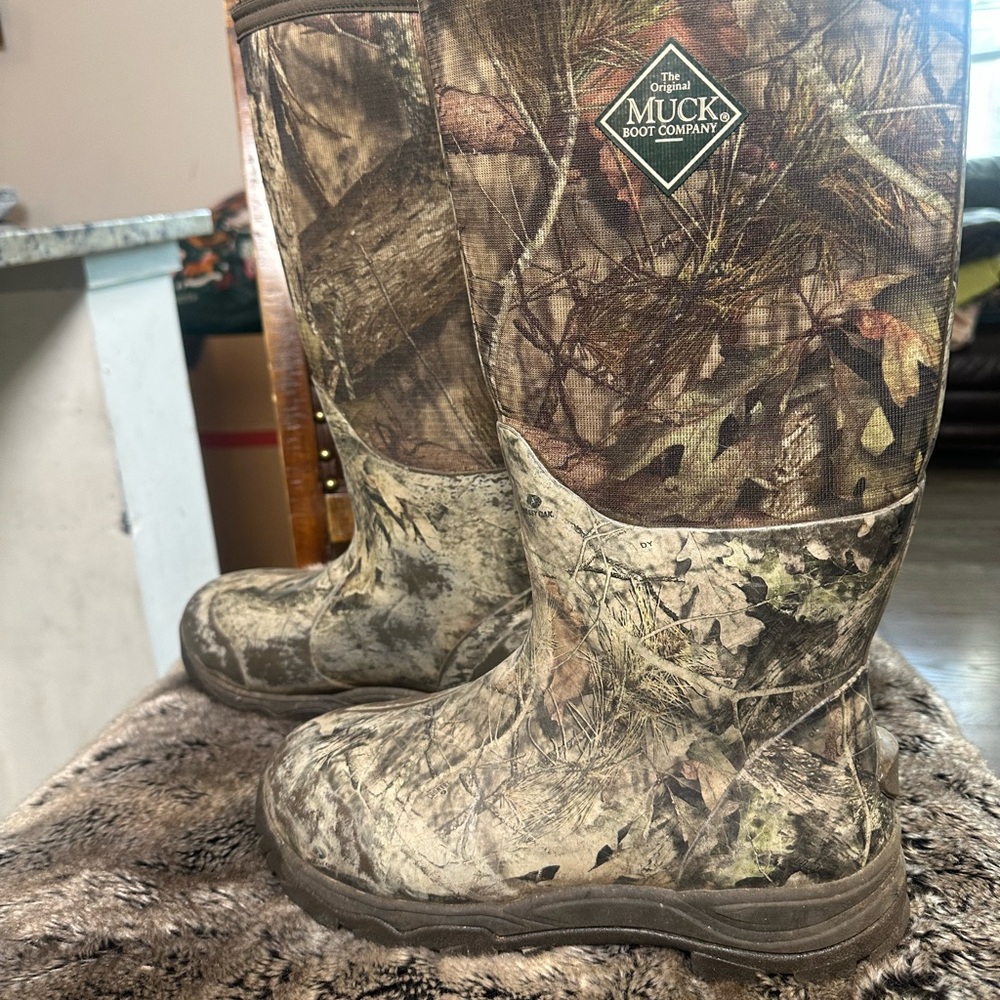 The Original Muck Boots Waterproof Insulated Mossy Oak Hunting Boots, M-8/W-9 - Picture 6 of 13